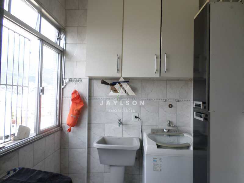 Apartamento à venda com 2 quartos, 74m² - Foto 13