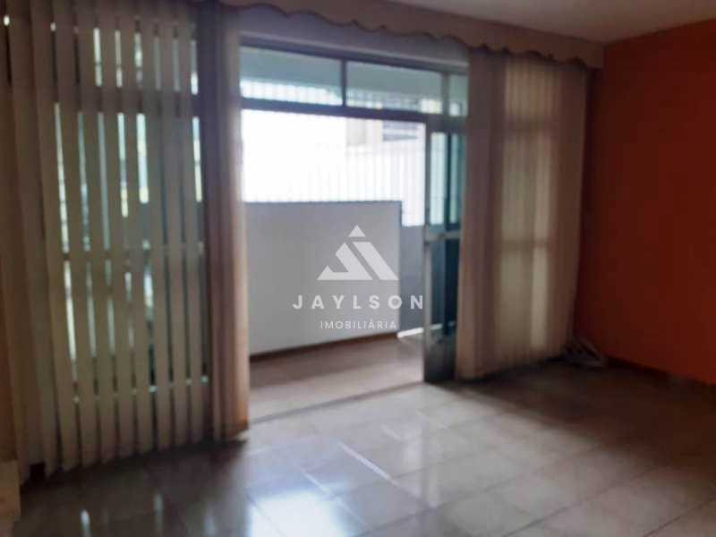 Apartamento à venda com 2 quartos, 198m² - Foto 1