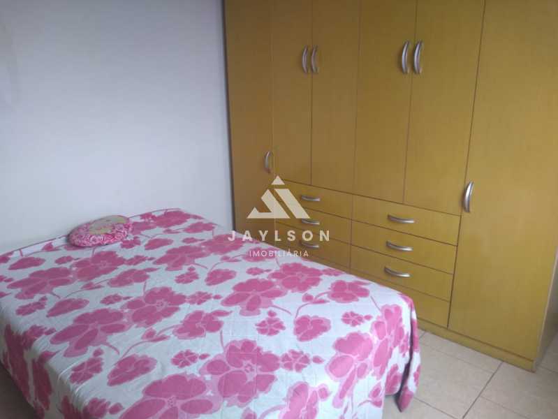 Apartamento à venda com 2 quartos, 74m² - Foto 9