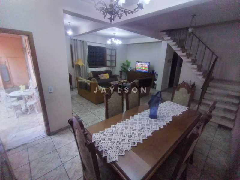 Casa à venda com 3 quartos, 360m² - Foto 5