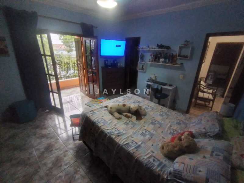 Casa à venda com 3 quartos, 360m² - Foto 12