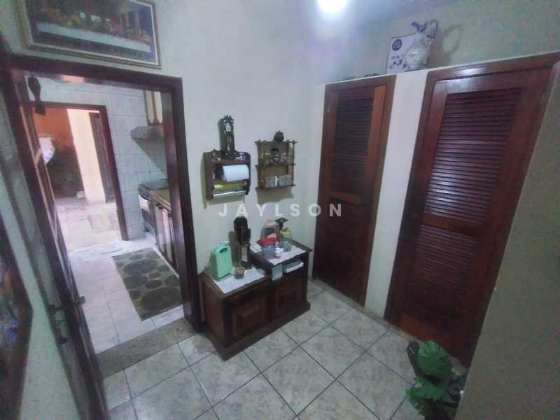 Casa à venda com 3 quartos, 360m² - Foto 20