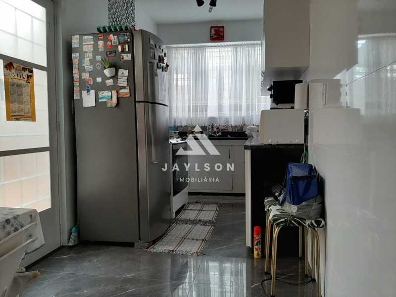 Apartamento à venda com 2 quartos, 115m² - Foto 12