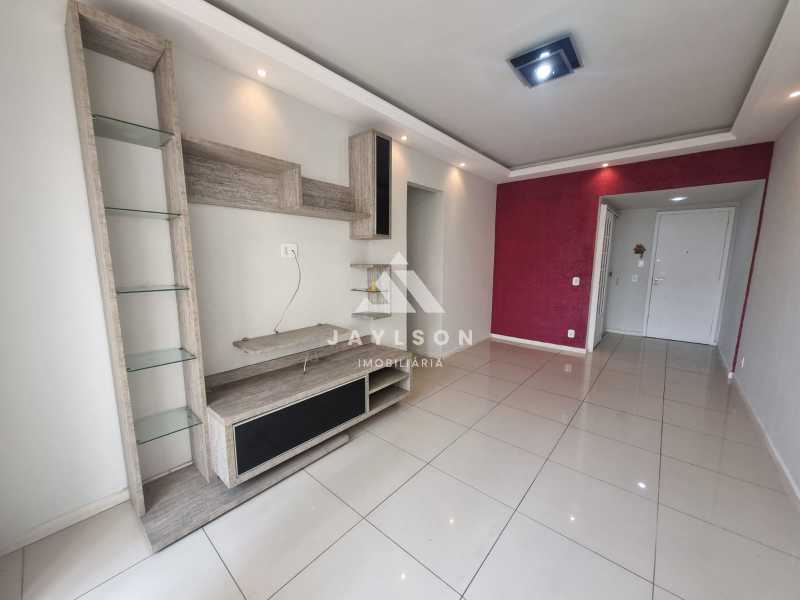 Apartamento à venda com 3 quartos, 86m² - Foto 9