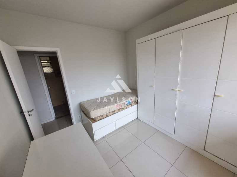 Apartamento à venda com 3 quartos, 86m² - Foto 12