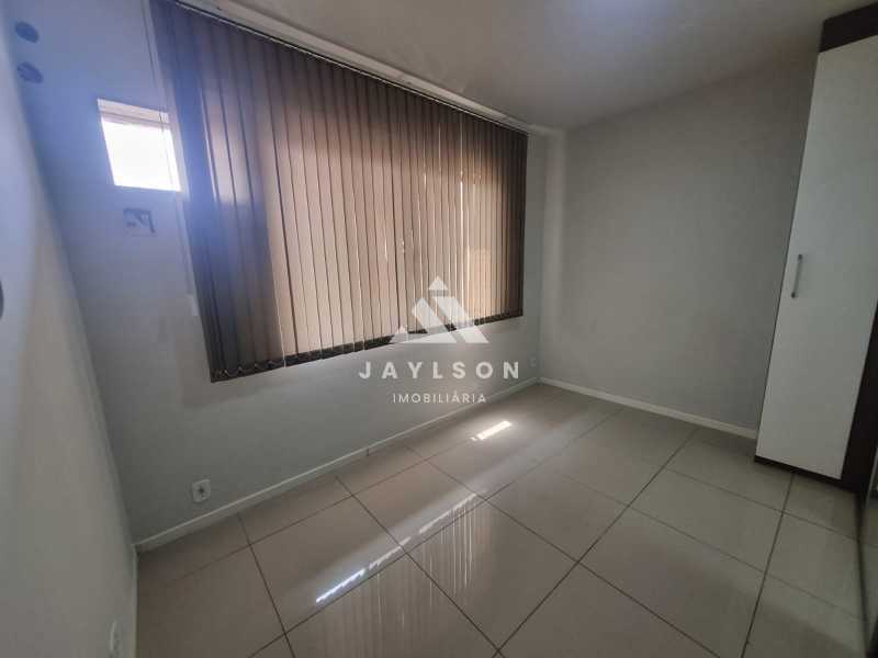 Apartamento à venda com 3 quartos, 86m² - Foto 13