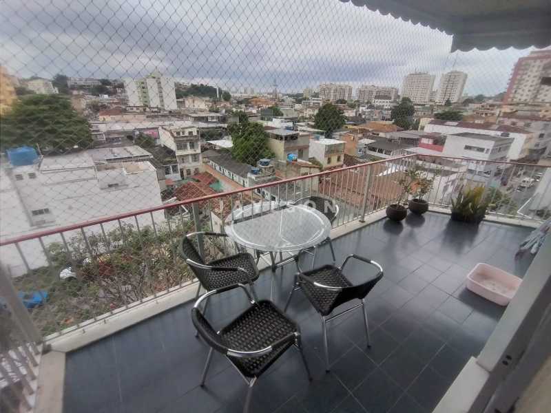 Apartamento à venda com 2 quartos, 91m² - Foto 6