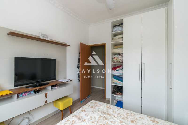 Apartamento à venda com 2 quartos, 64m² - Foto 8