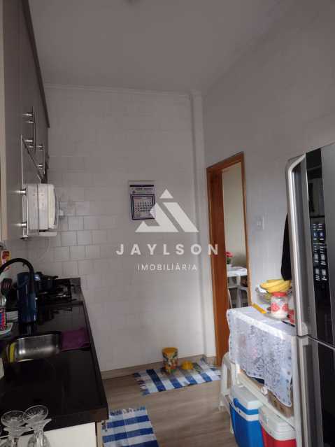 Apartamento à venda com 2 quartos, 64m² - Foto 13