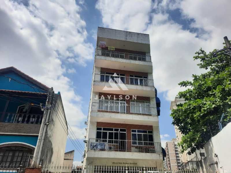 Apartamento à venda com 3 quartos, 148m² - Foto 2