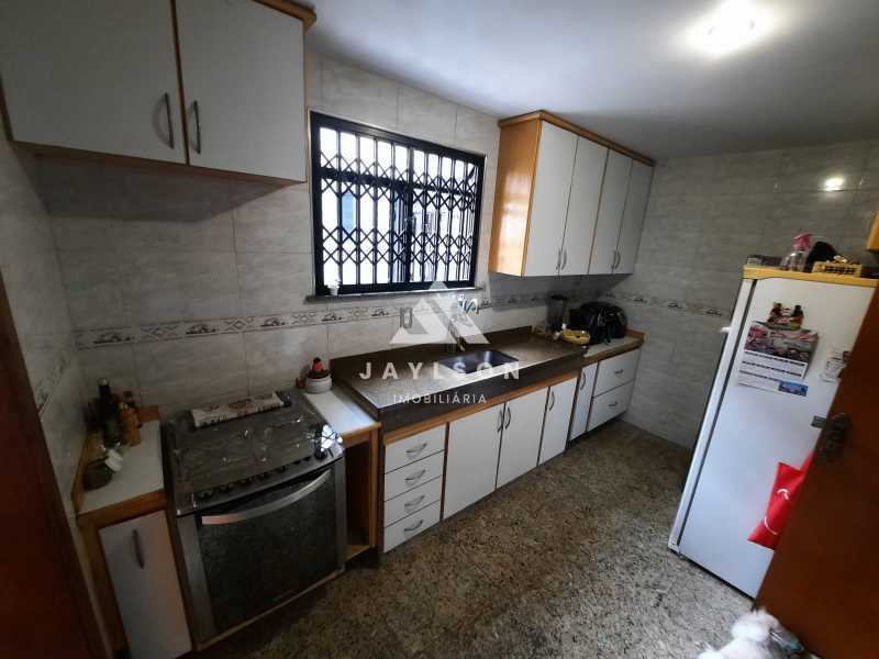 Apartamento à venda com 3 quartos, 99m² - Foto 16