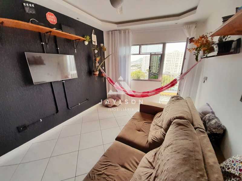 Apartamento à venda com 2 quartos, 82m² - Foto 1