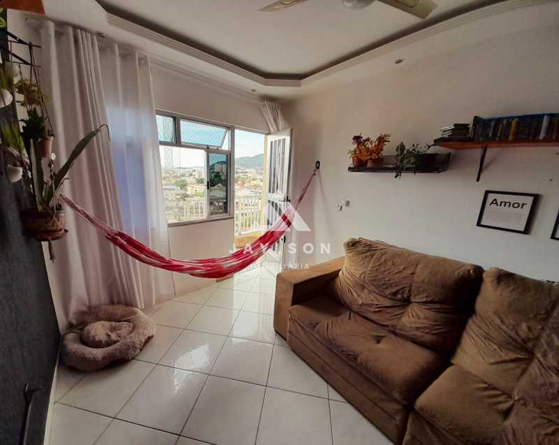 Apartamento à venda com 2 quartos, 82m² - Foto 3