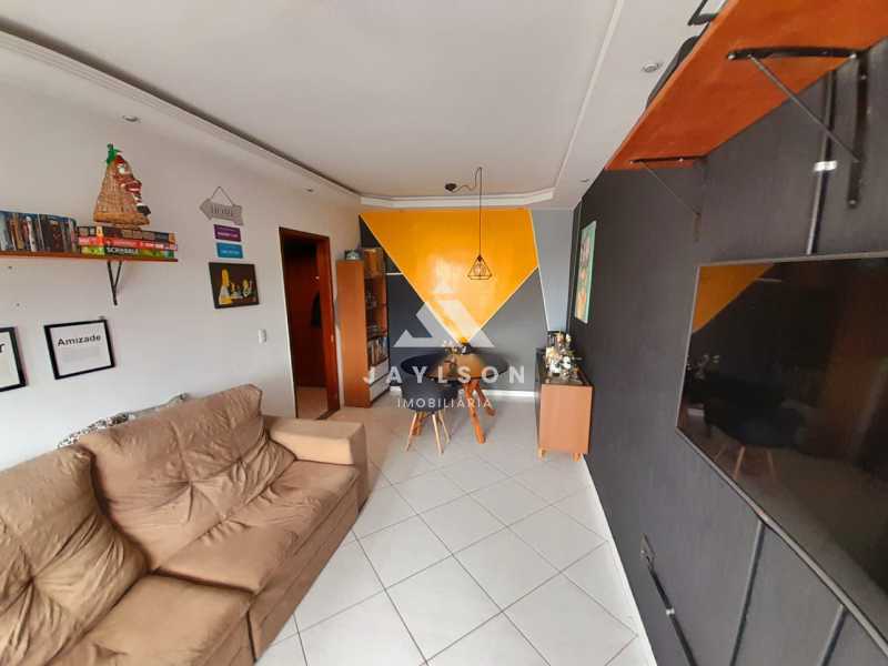 Apartamento à venda com 2 quartos, 82m² - Foto 4