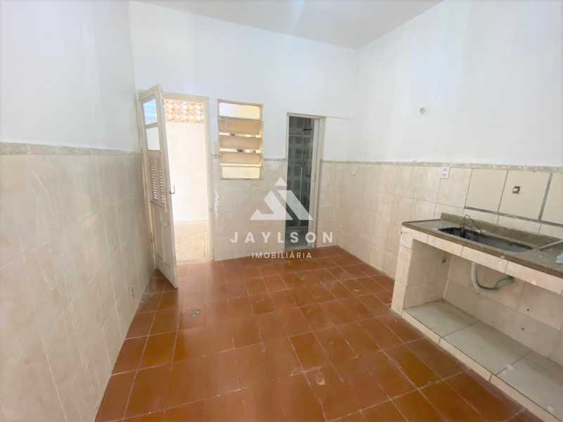 Casa à venda com 2 quartos, 72m² - Foto 18