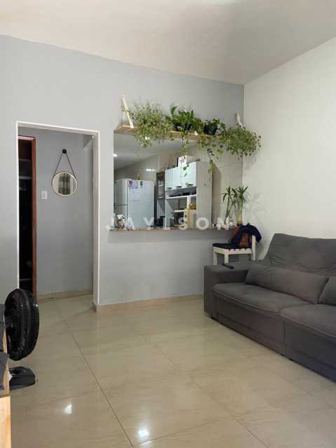 Casa de Vila à venda com 2 quartos, 60m² - Foto 2