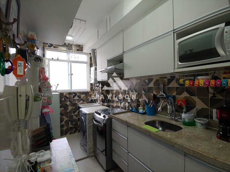 Apartamento à venda com 2 quartos, 49m² - Foto 12