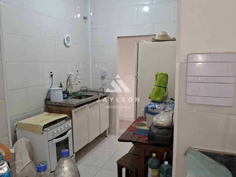 Apartamento à venda com 2 quartos, 85m² - Foto 23