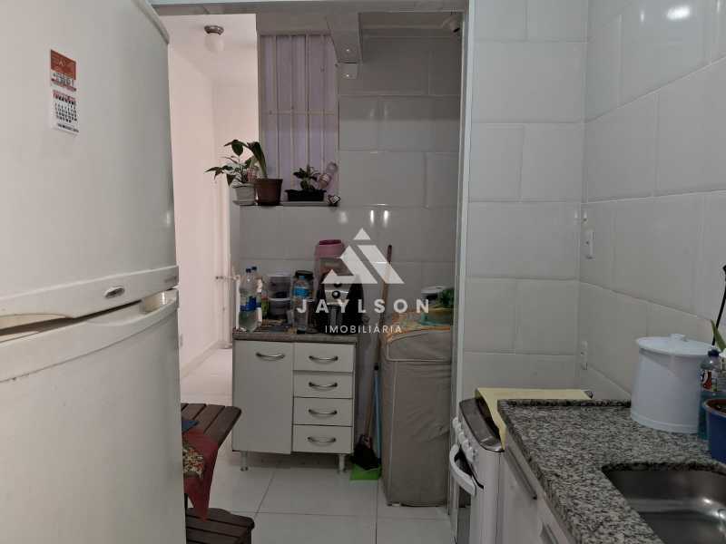 Apartamento à venda com 2 quartos, 85m² - Foto 28