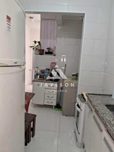 Apartamento à venda com 2 quartos, 85m² - Foto 29