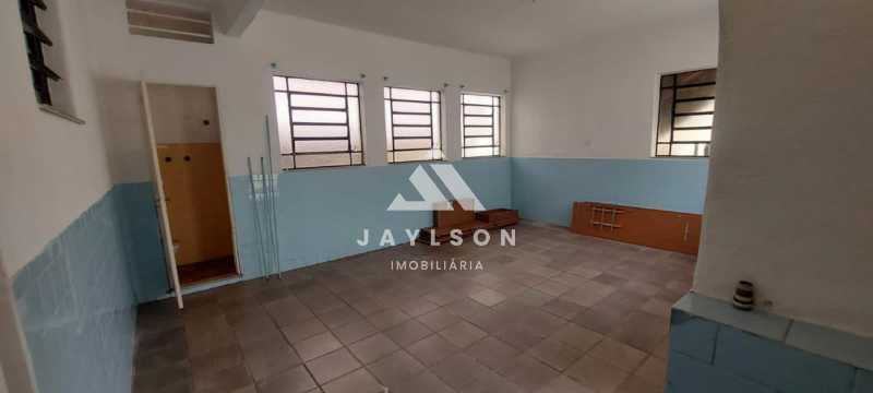 Casa à venda com 4 quartos, 235m² - Foto 13