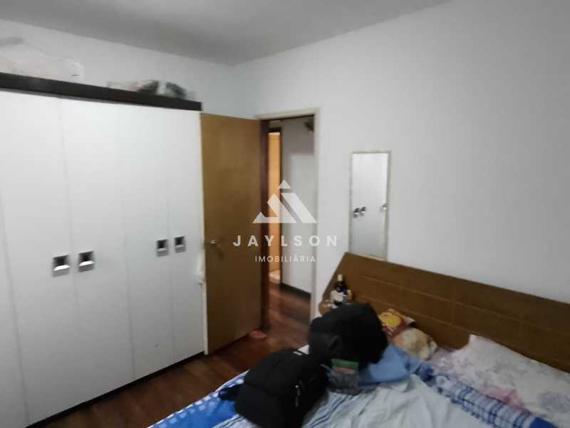 Apartamento à venda com 3 quartos, 185m² - Foto 17