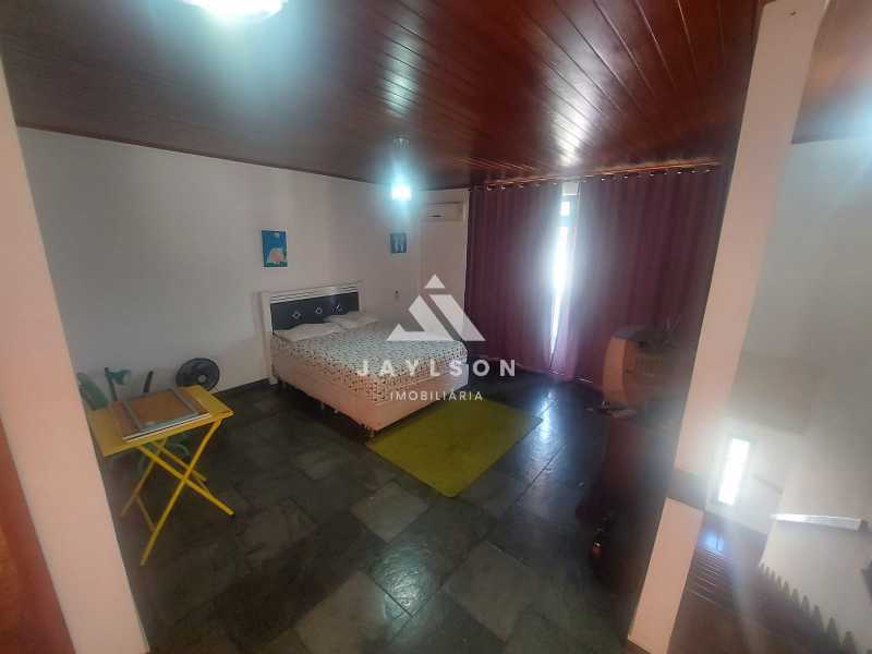 Casa de Vila à venda com 3 quartos, 186m² - Foto 16