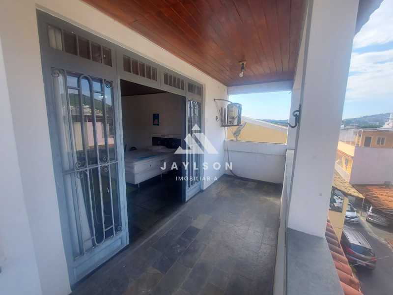 Casa de Vila à venda com 3 quartos, 186m² - Foto 18