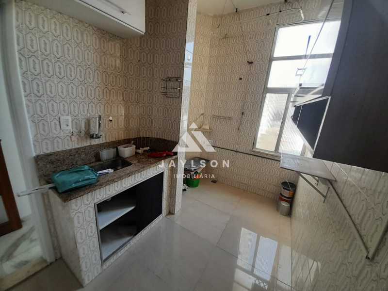 Apartamento à venda com 2 quartos, 63m² - Foto 10