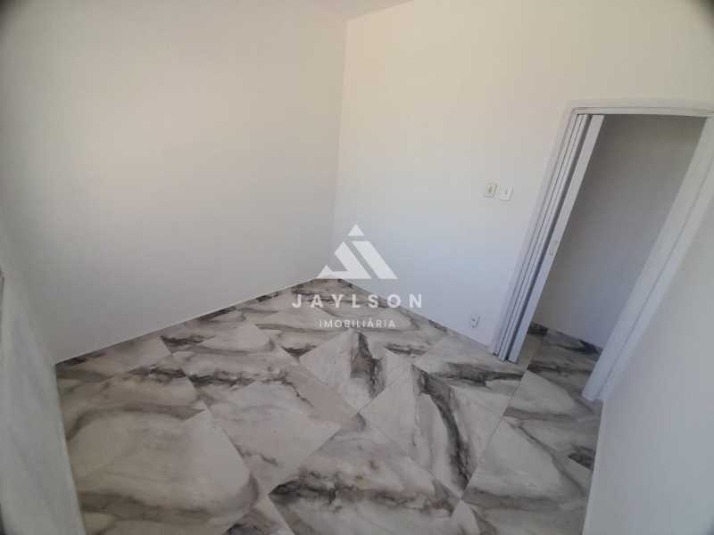 Apartamento à venda com 2 quartos, 63m² - Foto 9