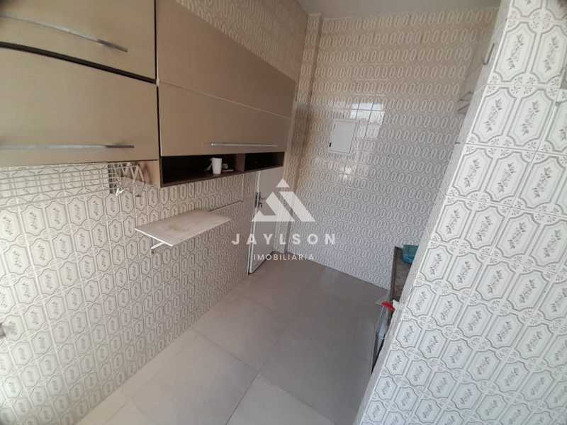 Apartamento à venda com 2 quartos, 63m² - Foto 11