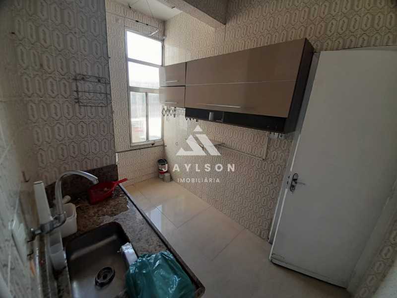 Apartamento à venda com 2 quartos, 63m² - Foto 12