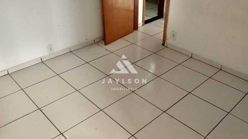 Apartamento à venda com 2 quartos, 77m² - Foto 10