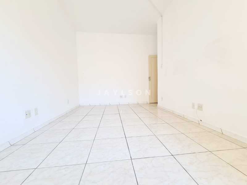 Apartamento à venda com 2 quartos, 67m² - Foto 10