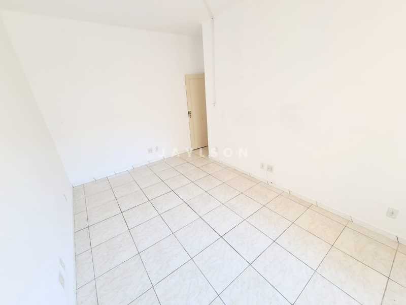 Apartamento à venda com 2 quartos, 67m² - Foto 7