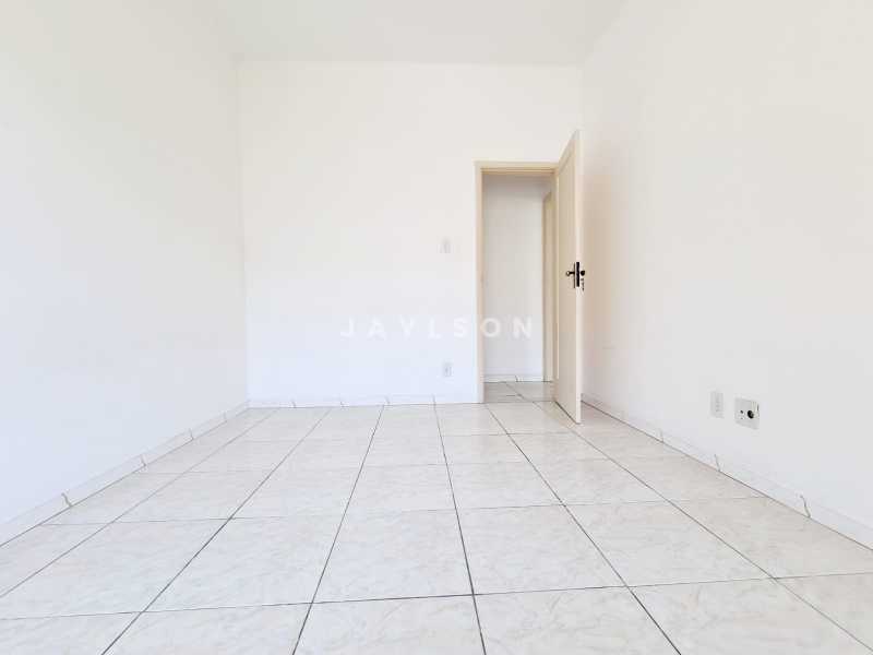 Apartamento à venda com 2 quartos, 67m² - Foto 8