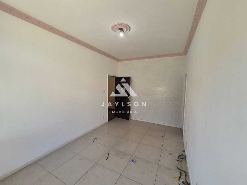 Apartamento à venda com 2 quartos, 71m² - Foto 2