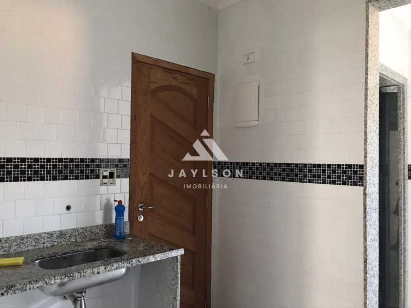 Apartamento à venda com 2 quartos, 65m² - Foto 16