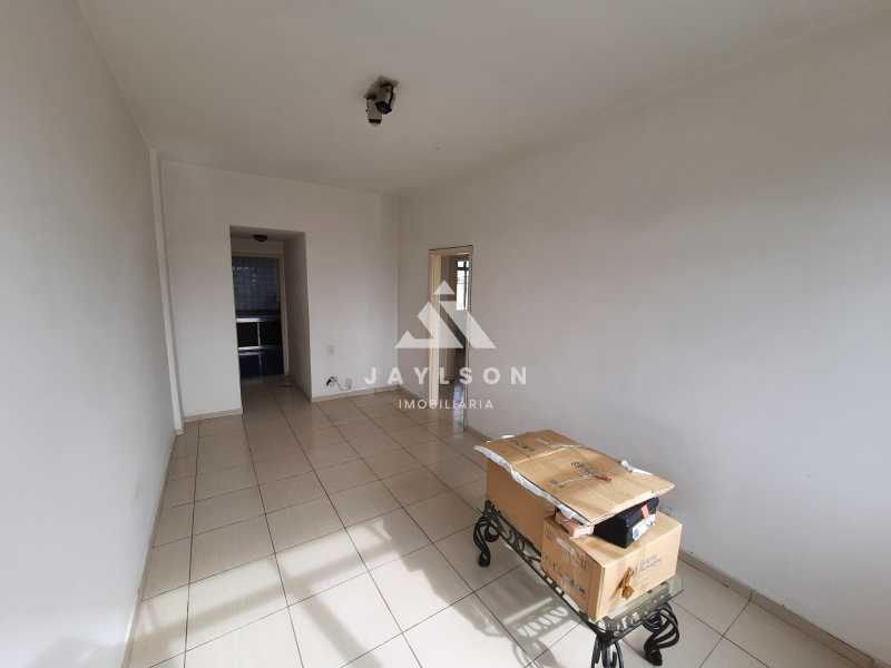 Apartamento à venda com 2 quartos, 61m² - Foto 6