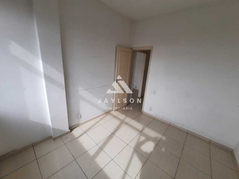 Apartamento à venda com 2 quartos, 61m² - Foto 10