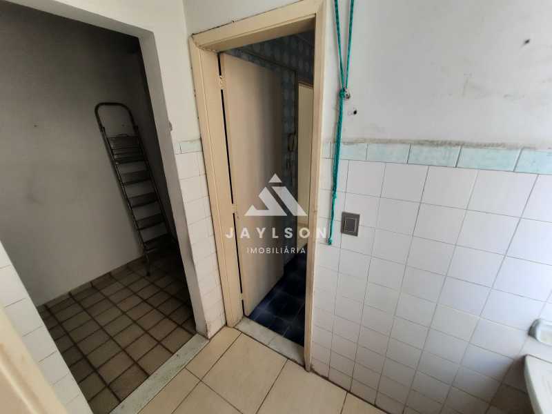 Apartamento à venda com 2 quartos, 61m² - Foto 19