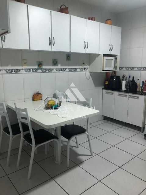 Apartamento à venda com 2 quartos, 80m² - Foto 12