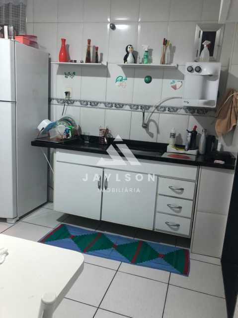 Apartamento à venda com 2 quartos, 80m² - Foto 13