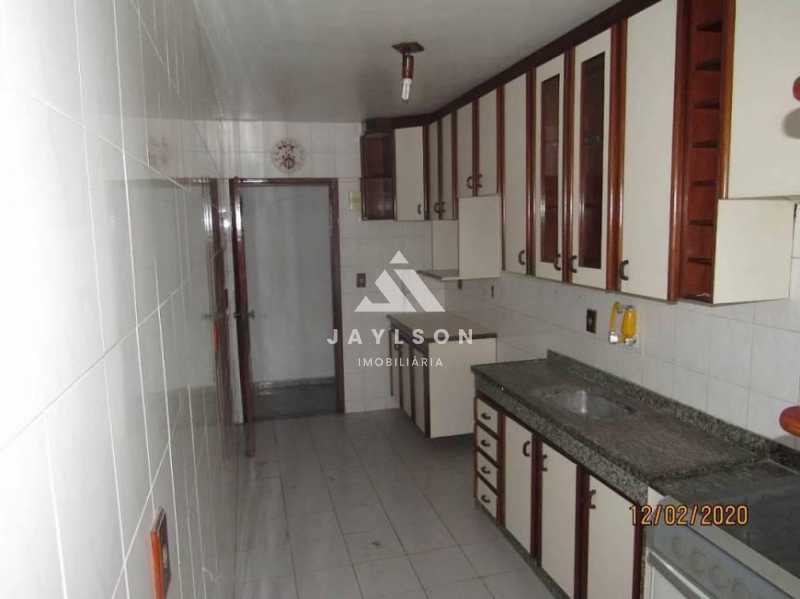 Apartamento à venda com 2 quartos, 68m² - Foto 10