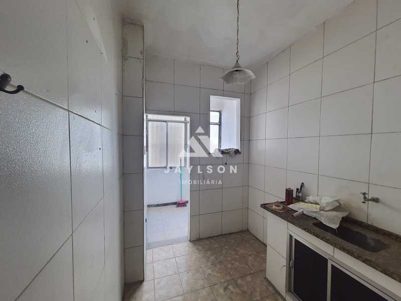 Apartamento à venda com 2 quartos, 74m² - Foto 4