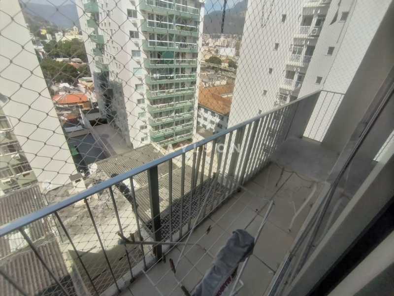 Apartamento à venda com 3 quartos, 82m² - Foto 5