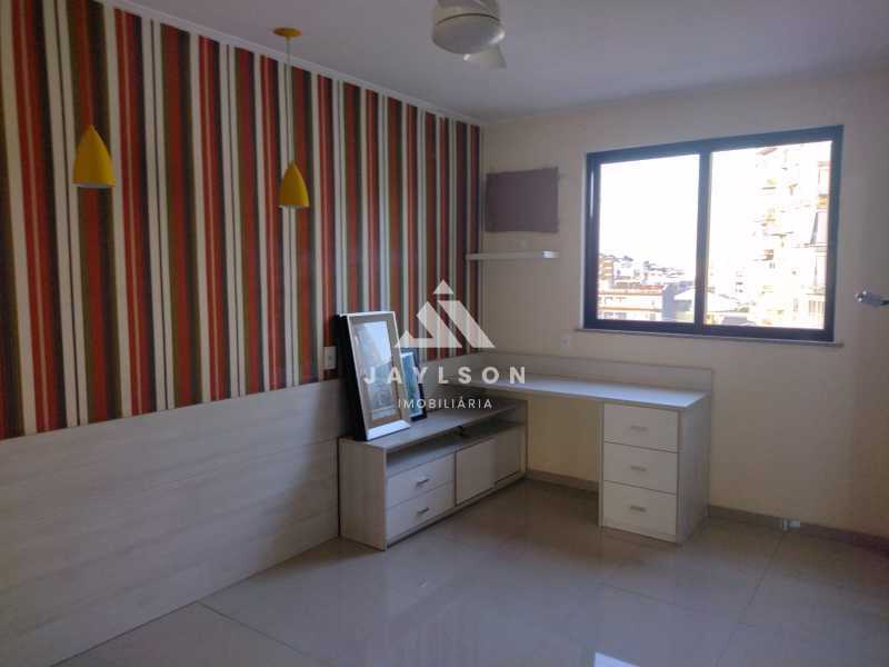 Apartamento à venda com 2 quartos, 89m² - Foto 9