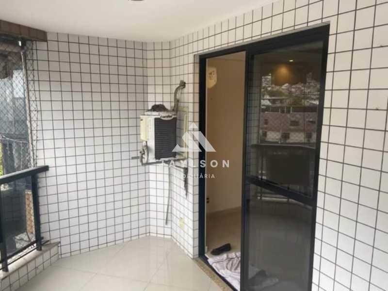 Apartamento à venda com 2 quartos, 89m² - Foto 20