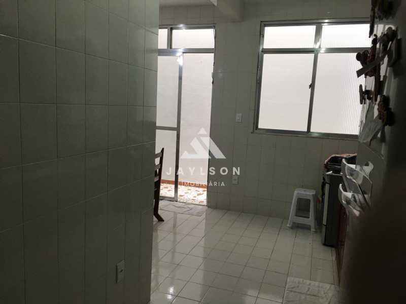 Apartamento à venda com 2 quartos, 60m² - Foto 10