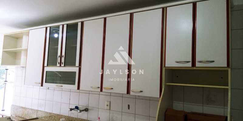 Apartamento à venda com 3 quartos, 104m² - Foto 18